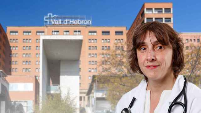 Josefina Cortés, médica internista y reumatóloga especialista en Lupus del Servicio de Reumatología del Hospital Universitario Vall d’Hebron / FOTOMONTAJE CRÓNICA GLOBAL