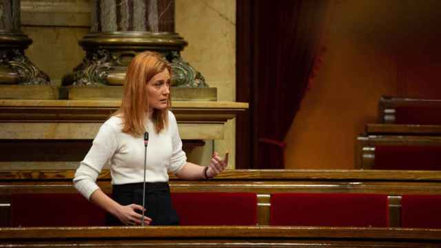 La líder de los Comunes en el Parlament, Jéssica Albiach, en una intervención en la cámara catalana / DAVID ZORRAKINO - EUROPA PRESS