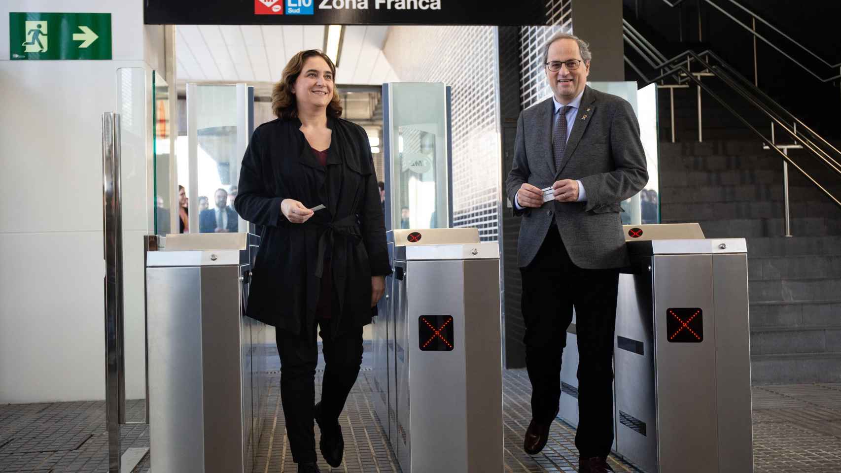 La alcaldesa de Barcelona Ada Colau y el presidente de la Generalitat Quim Torra en la inauguración de la estación de metro de Zona Franca / EUROPA PRESS