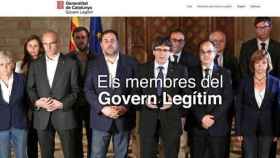 Los miembros del Govern legítimo de Carles Puigdemont en el que se hizo desparecer a Sant Vila, con logo oficial de la Generalitat / CG