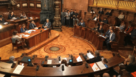 El pleno extraordinario en rechazo al artículo 155 en el Ayuntamiento de Barcelona / CG