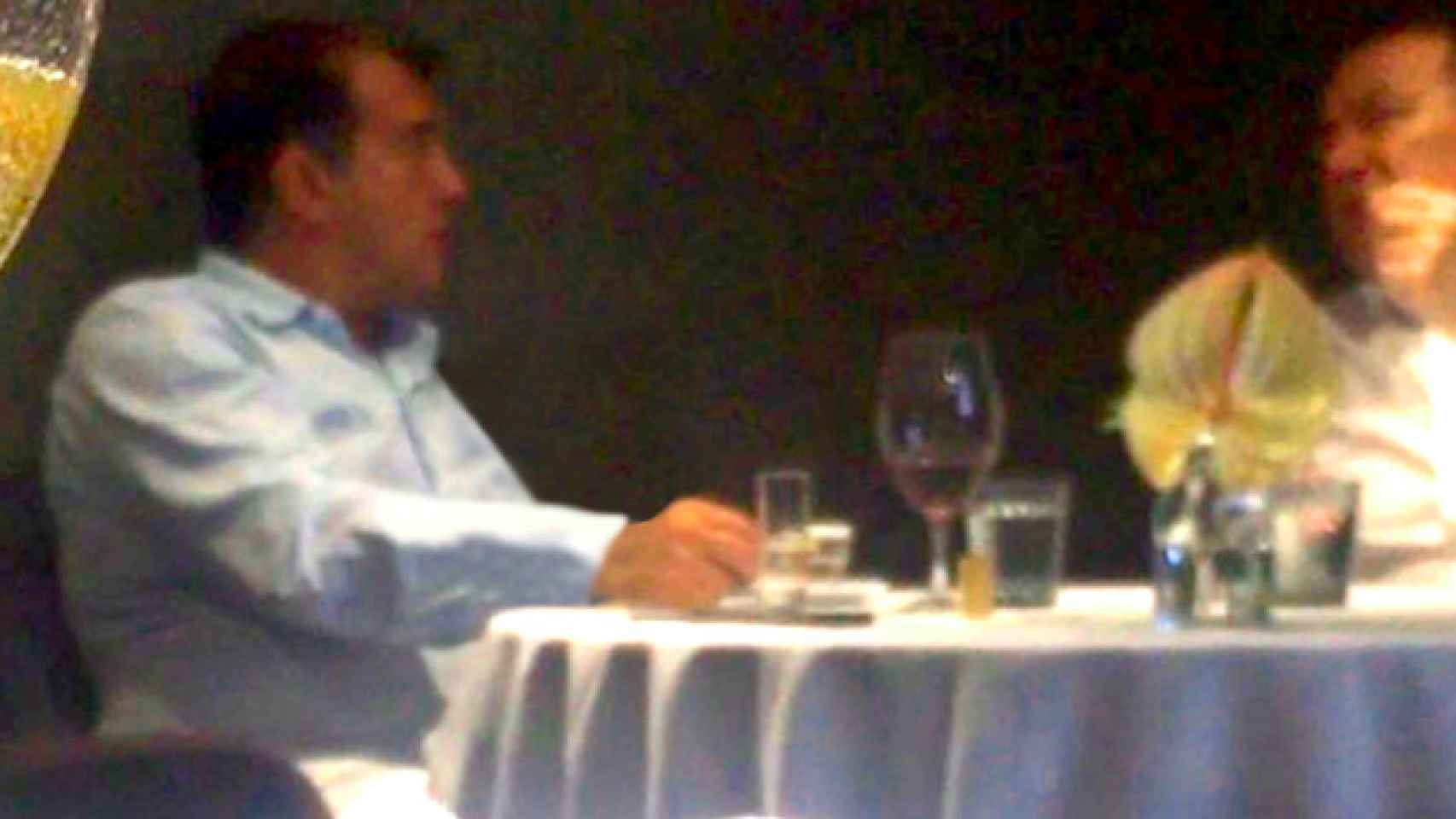 El expresidente del Barça, Joan Laporta, y el director de TV3, Vicent Sanchis, en el restaurante Coure de Barcelona / CG