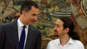 El rey Felipe VI ha recibido esta mañana en la Zarzuela a Pablo Iglesias, secretario general de Podemos.