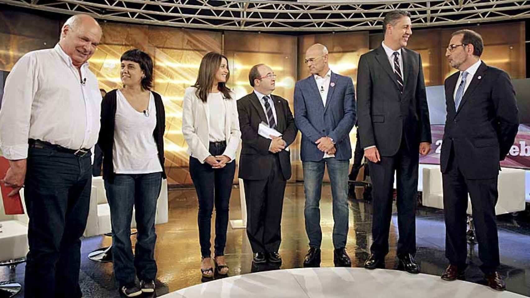 Los representantes de las principales formaciones políticas que se presentan a las elecciones del 27S, durante el debate organizado por 8TV