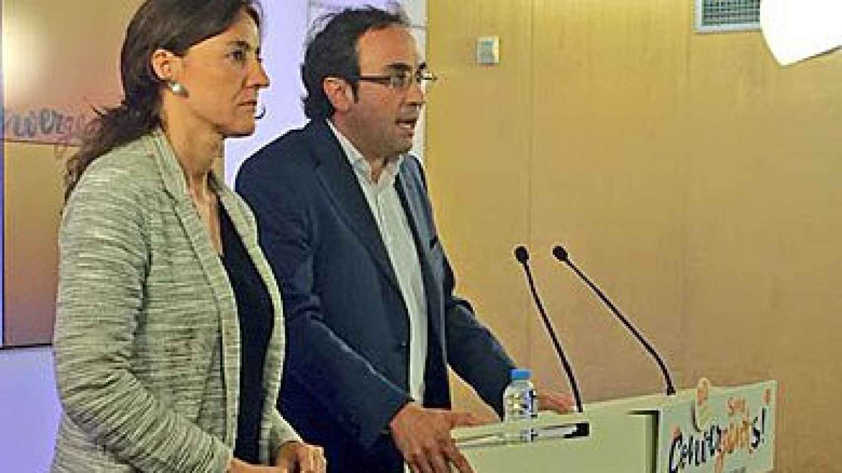 La portavoz de CDC, Carme Conesa, y el coordinador general del partido, Josep Rull