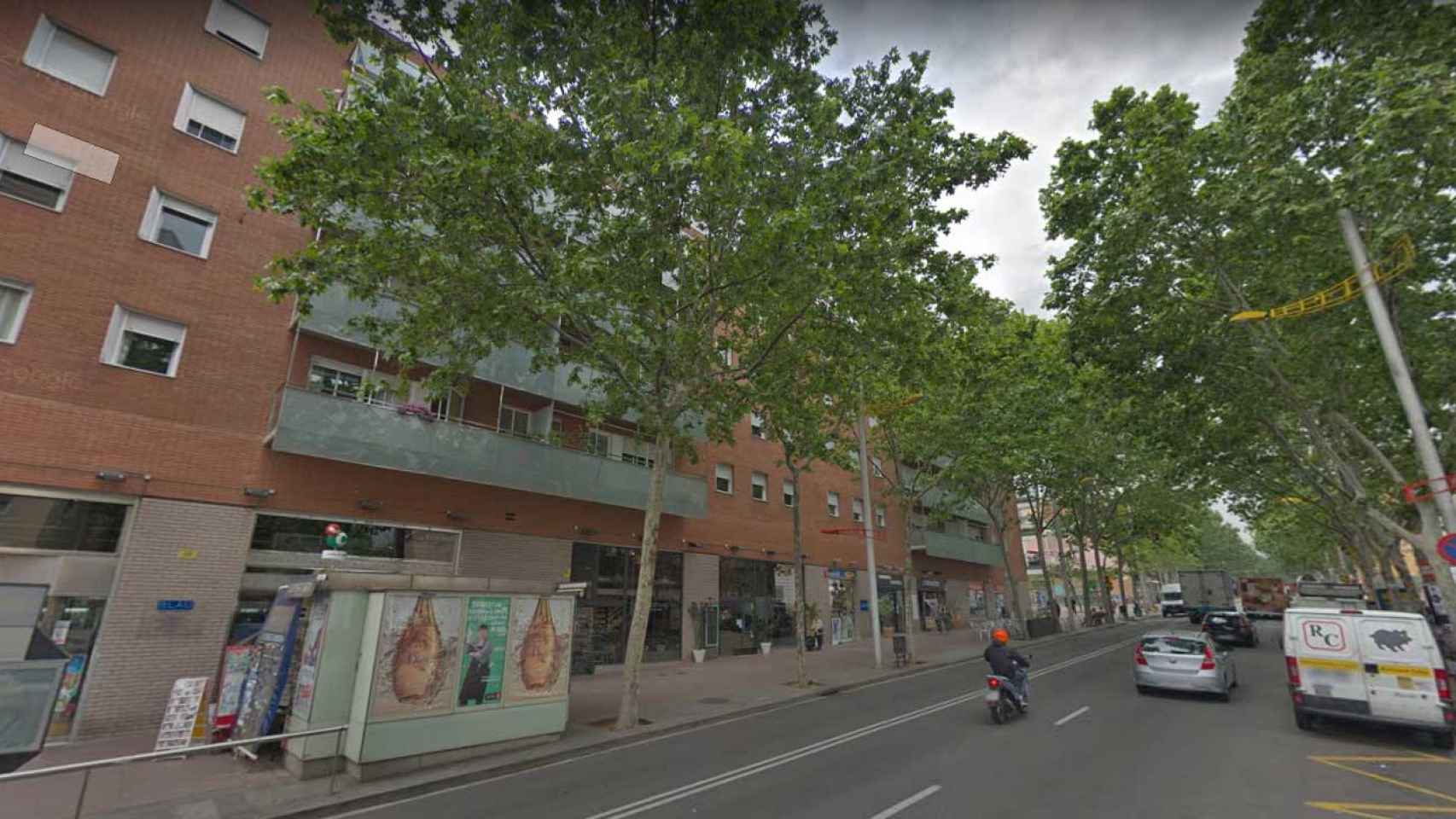 Paseo de Fabra i Puig de Barcelona, donde los Mossos d'Esquadra han detenido a un hombre por retener y violar a una mujer / STREET VIEWS