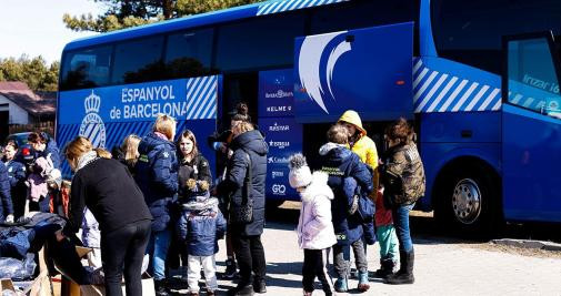 El autocar humanitario del Espanyol para ayudar a huir a los refugiados de Ucrania / CEDIDA
