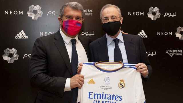 Joan Laporta, presidente del FC Barcelona (izq.), y Florentino Pérez, presidente del Real Madrid