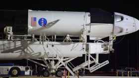 Lanzamiento de un cohete Falcon 9 de SpaceX F desde el Centro Espacial Kennedy de la NASA / EP