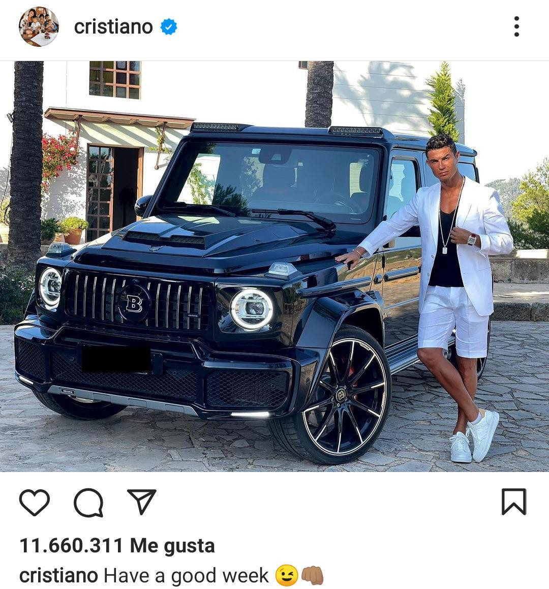 Cristiano Ronaldo muestra uno de sus coches / INSTAGRAM