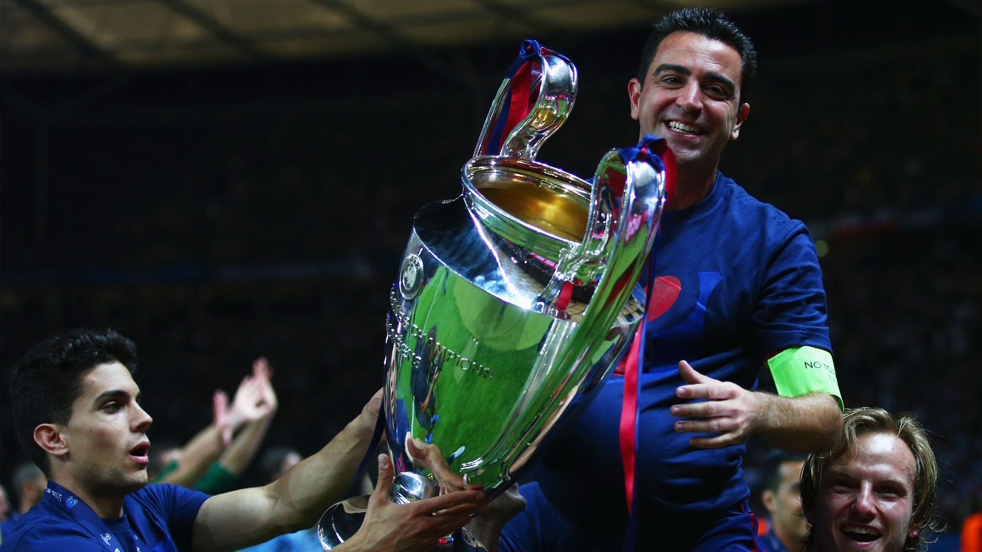 Xavi Hernàndez celebrando la Champions de 2015 con el FC Barcelona / EFE