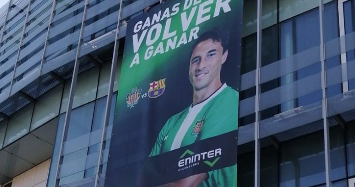 La pancarta del Cornellà para motivarse ante el Barça | REDES