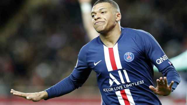 Kylian Mbappé celebra un gol con el PSG / EFE