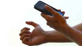Aplicación móvil para detectar anemia a través de una fotografía de las uñas / NATURE
