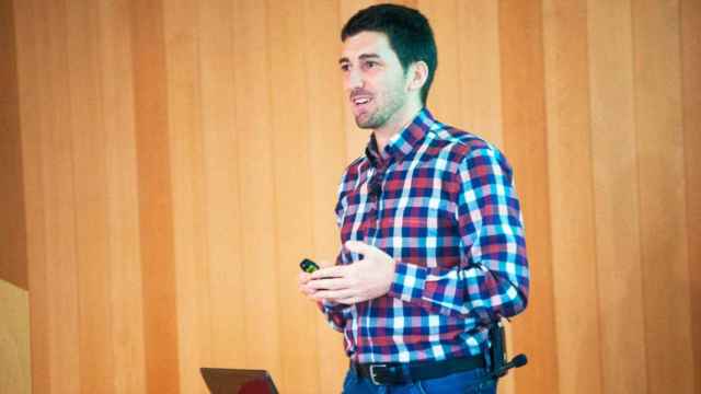 El virólogo Oriol Mitjà, durante una clase magistral en la Universidad de Vic / UVic