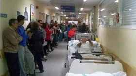 Un pasillo de urgencias del Hospital Vall d'Hebron este invierno / JAVIER JUAN TUR - TWITTER