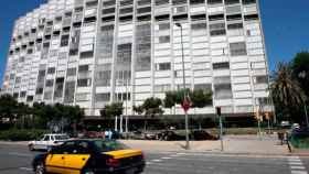 Imagen del Edificio Este de Barcelona, uno de los inmuebles afectados por la prohibición hotelera / CG
