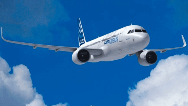 Imagen de un Airbus A320 en el aire / EP
