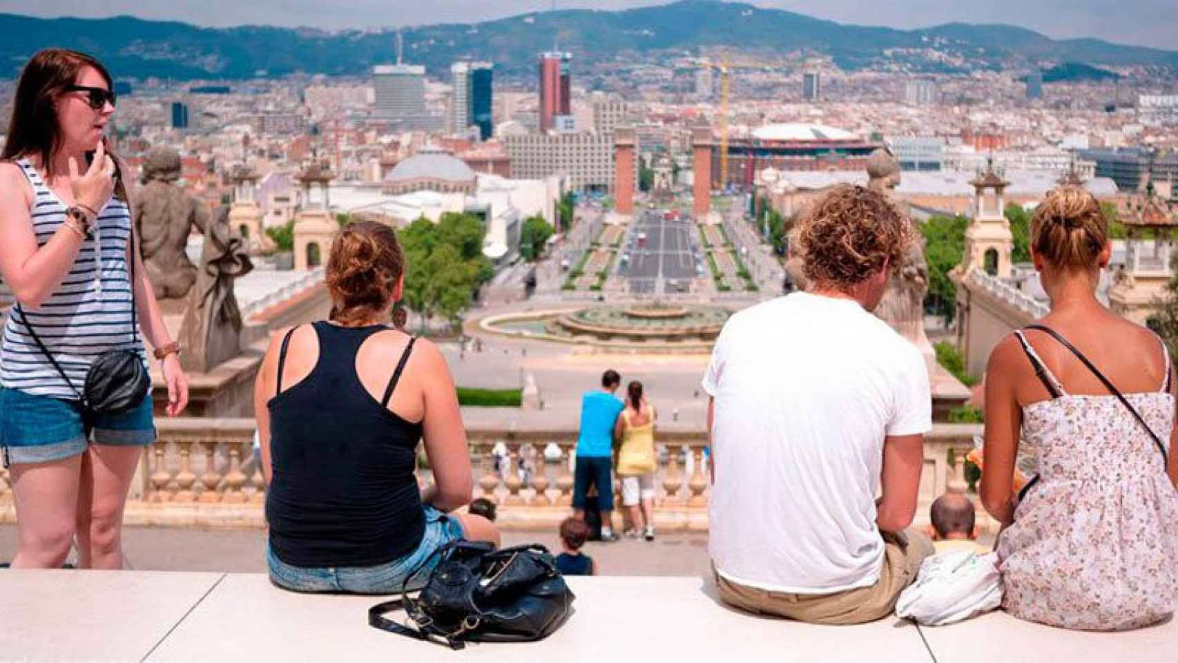Barcelona no permitirá más alojamientos para turistas (en la imagen) en el casco antiguo.