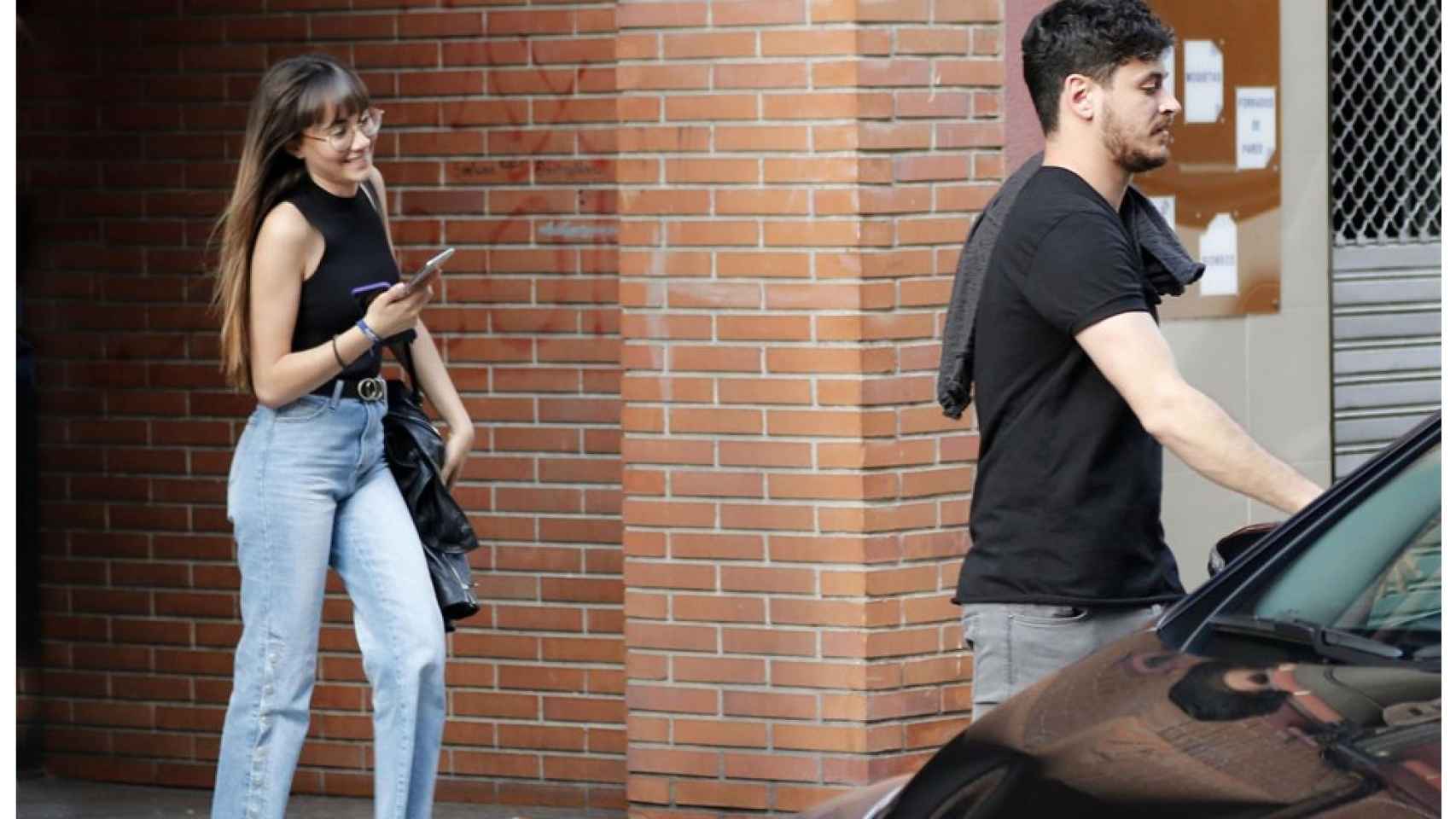 Aitana y Cepeda se dejan ver por las calles de Madrid