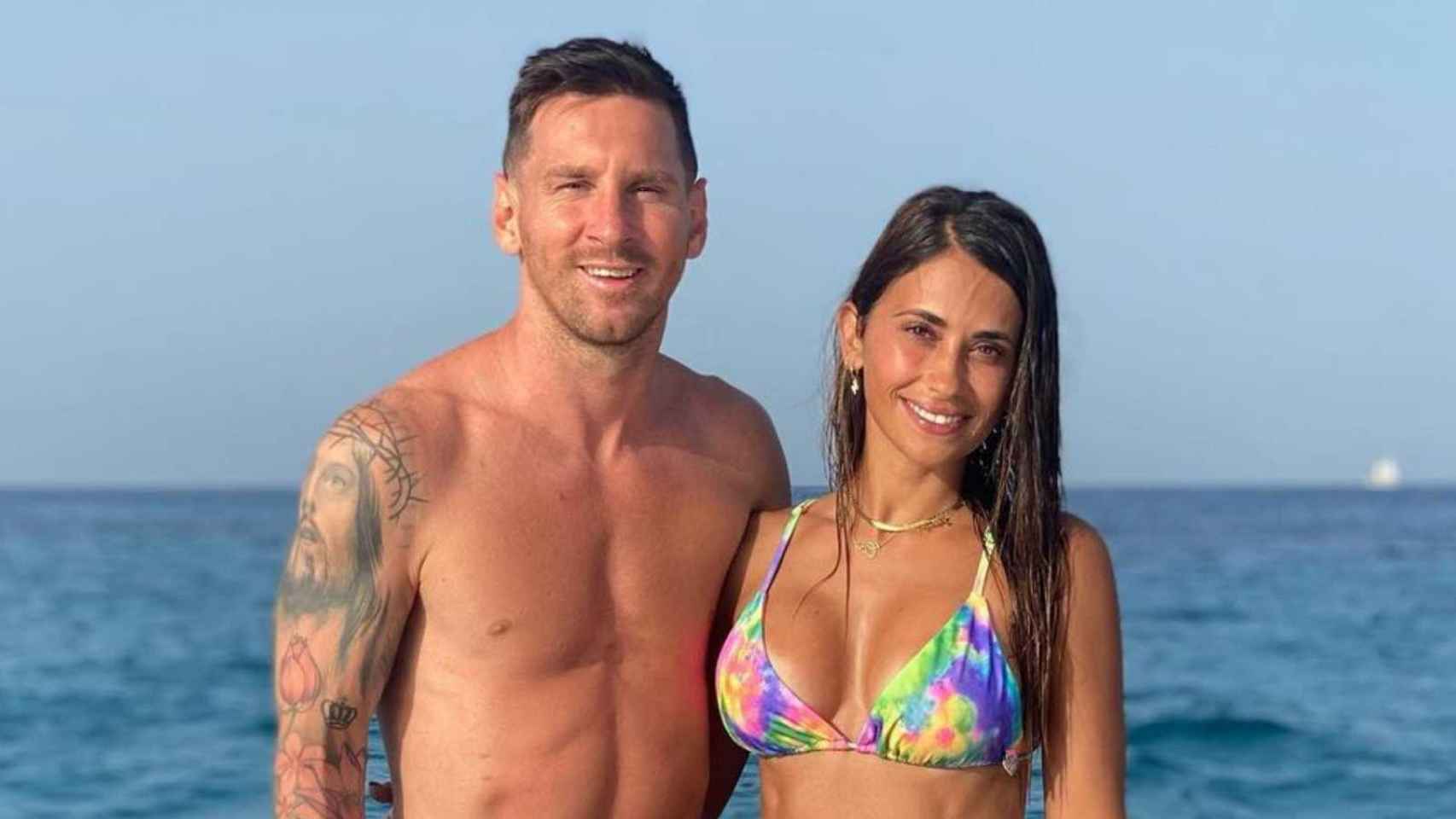 Antonella Roccuzzo con Leo Messi en sus últimas vacaciones