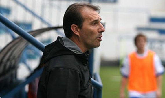 Angoy, actual entrenador del Horta : METRÓPOLI