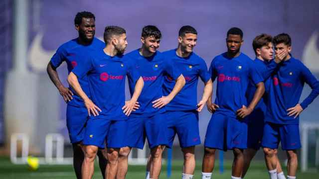 Los jugadores del Barça, durante una sesión de entrenamiento en la Ciutat Esportiva / FCB