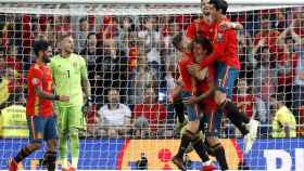 Los jugadores de la selección española celebrando un gol contra Suecia / EFE