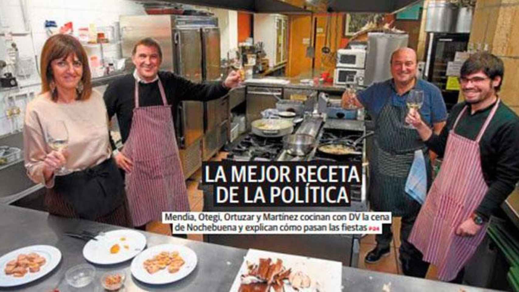 Idoia Mendia, Arnaldo Otegi, Andoni Ortuzar y Lander Martínez brindan mientras preparan una comida navideña / DV
