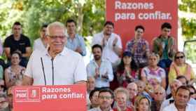 Una imagen del ministro de Exteriores, Josep Borrell, durante el acto de presentación de la candidatura a la reelección del alcalde de Valladolid y portavoz del PSOE, Óscar Puente