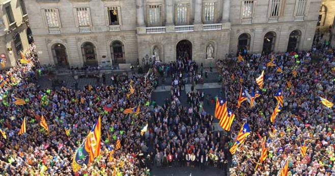 alcaldes barcelona referendum