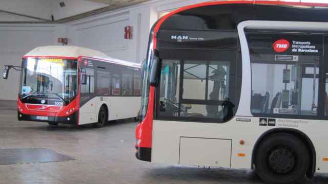 Los autobuses de Barcelona se preparan para la vuelta al cole / EP