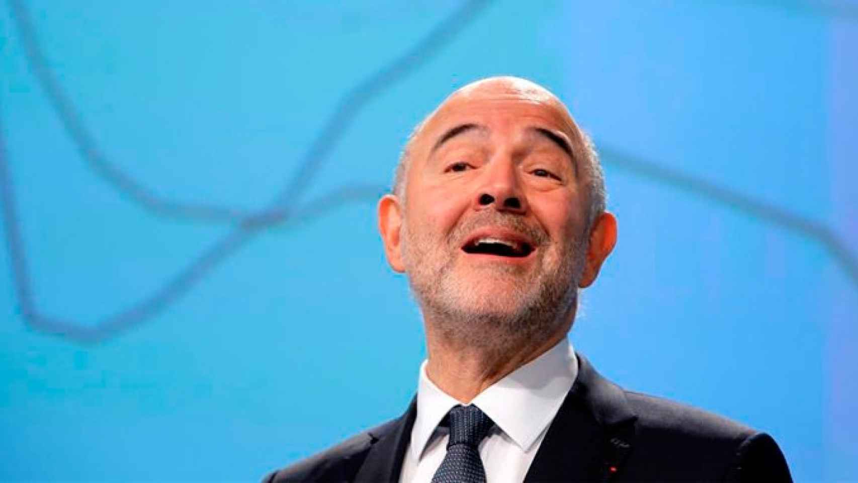 El comisario europeo de Asuntos Económicos y Financieros, Pierre Moscovici, presenta las previsiones económicas de otoño para la eurozona / EFE