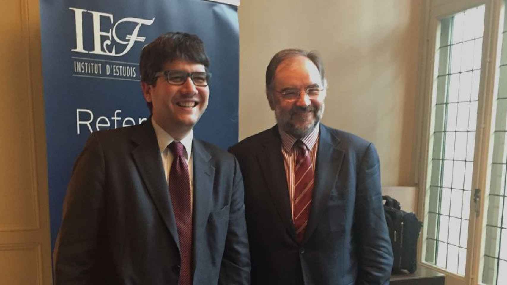 El director de educación financiera del IEF, Jordi Martínez (izquierda), y el presidente, Josep Soler (derecha)
