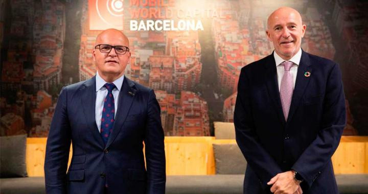 José Manuel Baltar, junto a Carles Grau, CEO del MWC, tras el acuerdo alcanzado en Barcelona. 