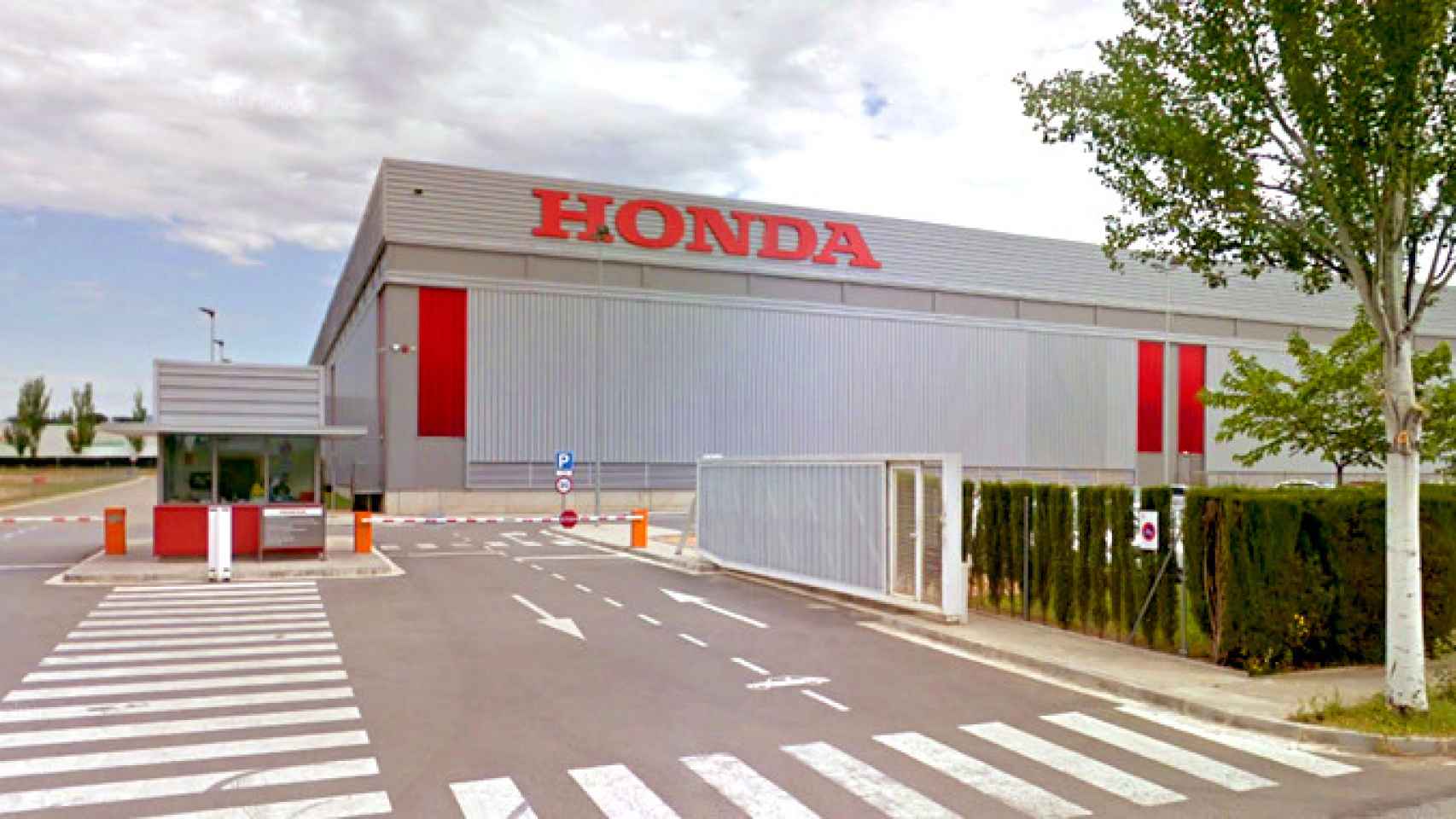 Sede de Montesa Honda en Santa Perpètua de Mogoda, Barcelona / CG