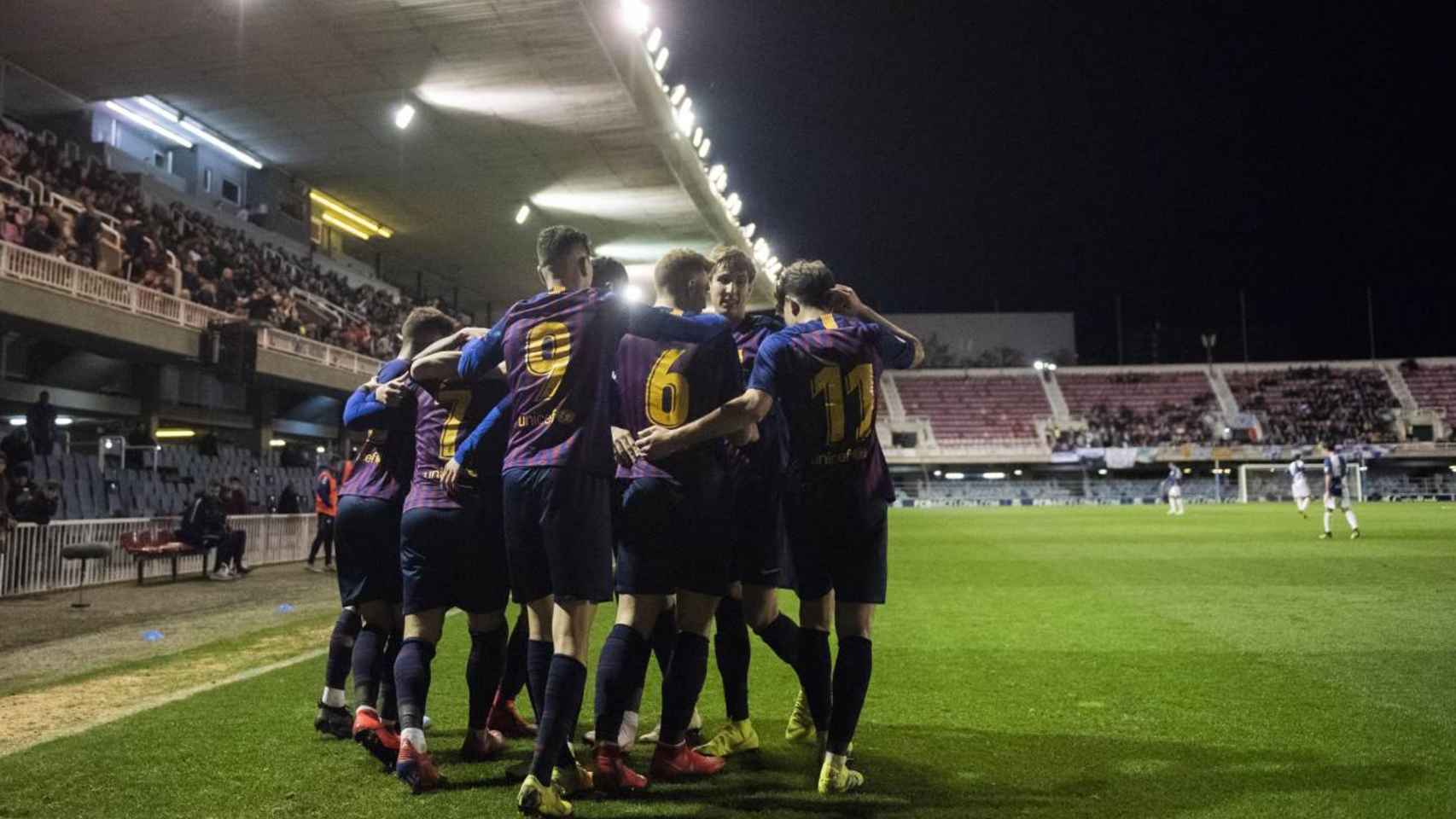 El Barça B celebrando un gol contra el Sabadell en el Mini Estadi / FC BARCELONA