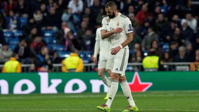 Karim Benzema mostrando su frustración ante el CSKA / EFE