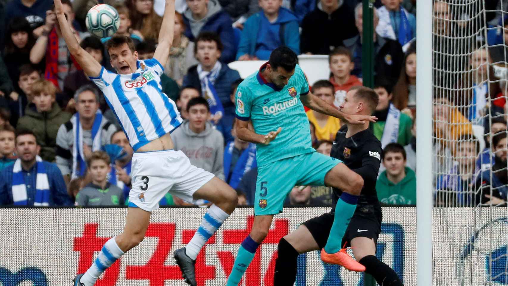 Sergio Busquets en el choque contra la Real Sociedad / EFE