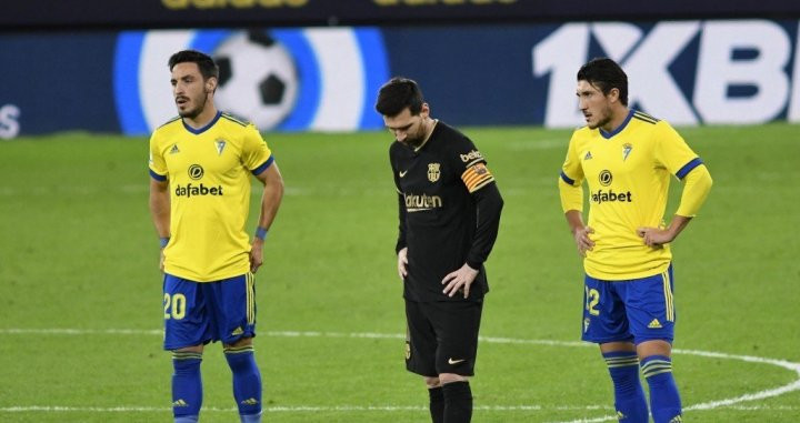 Leo Messi, cabizbajo en el partido contra el Cádiz / Cádiz