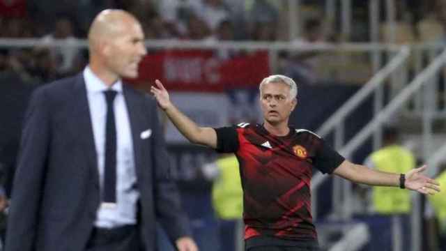 Zidane y Mourinho en un duelo entre Real Madrid y Manchester United / EFE