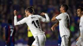 Gareth Bale celebrando su gol en el Ciutat de Valencia / EFE