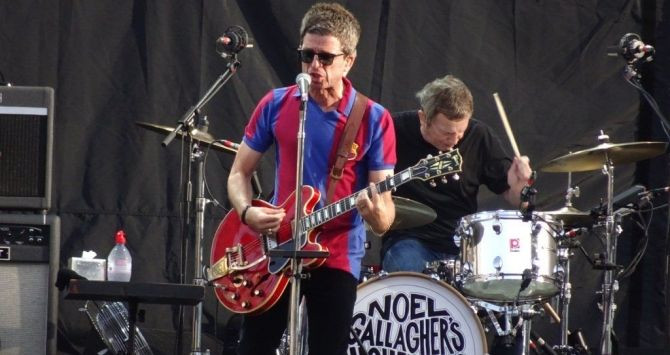 Noel Gallagher antes del concierto de U2 / TWITTER