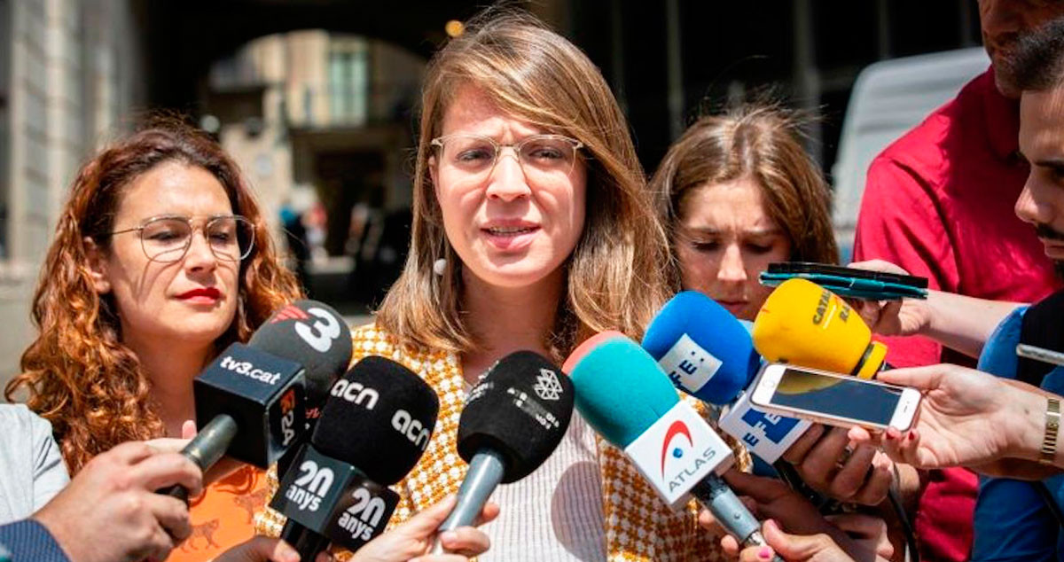 Janet Sanz, teniente de alcalde de Urbanismo de Barcelona, en una atención a los medios / CG