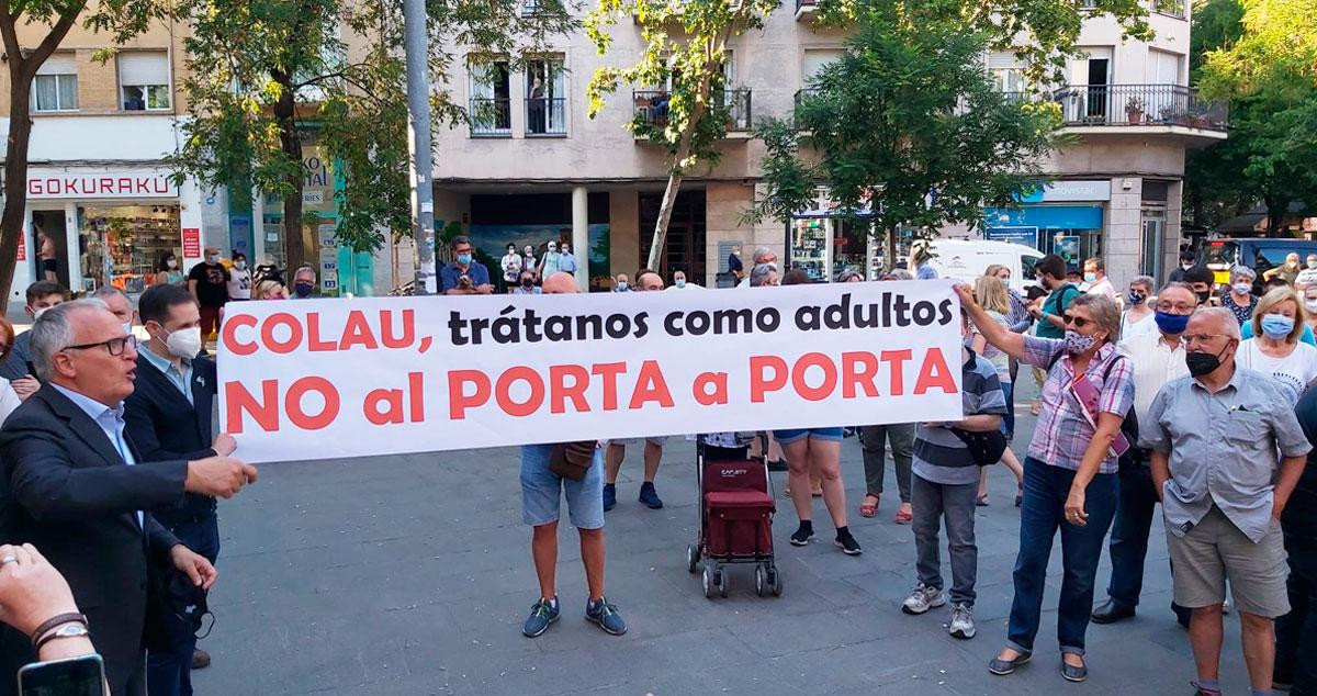 La pancarta de Josep Bou contra el puerta a puerta de basura / CG