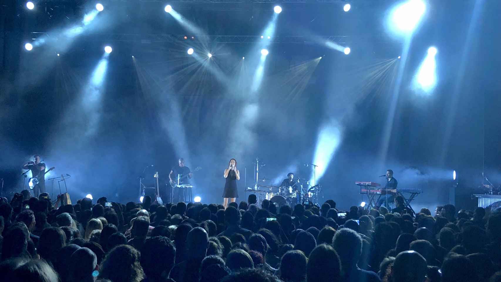 Zaz durante un momento de su concierto en el festival Jardines de Pedralbes, en Barcelona