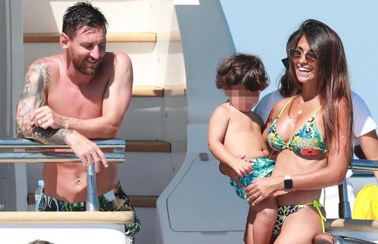 Messi y Antonella, de vacaciones en Ibiza