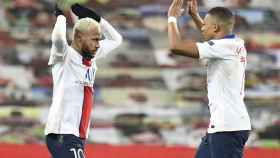 Neymar y Mbappe celebrando un gol con el PSG / EFE