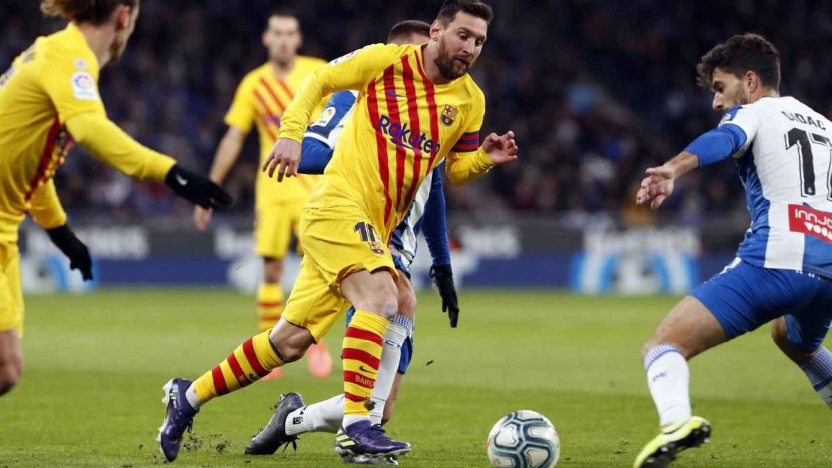 Leo Messi durante el partido frente al RCD Espanyol en Cornellà /FCB