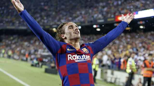 Una foto de Antoine Griezmann celebrando su doblete ante el Camp Nou / FCB